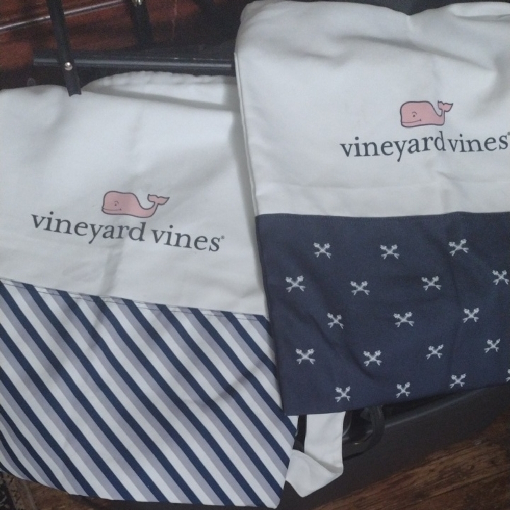 Vineyard Vines Navy and White Tote Collection